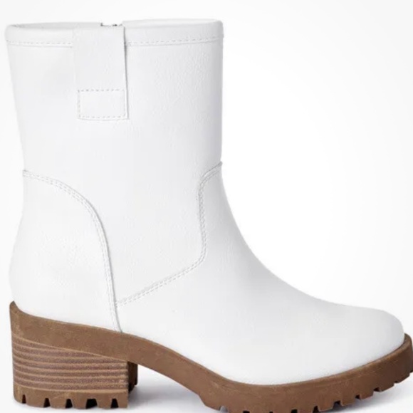 Scoop NYC Women’s Faux Shearling Lined Piper Lug Pull On White Boots Size 8 NEW - Picture 3 of 6